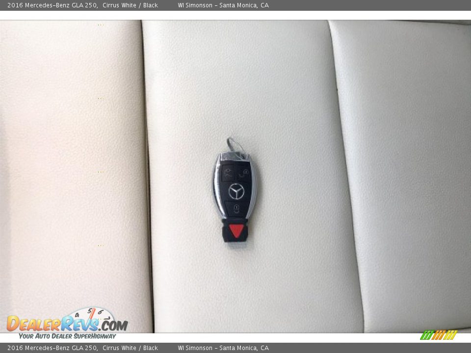 2016 Mercedes-Benz GLA 250 Cirrus White / Black Photo #11