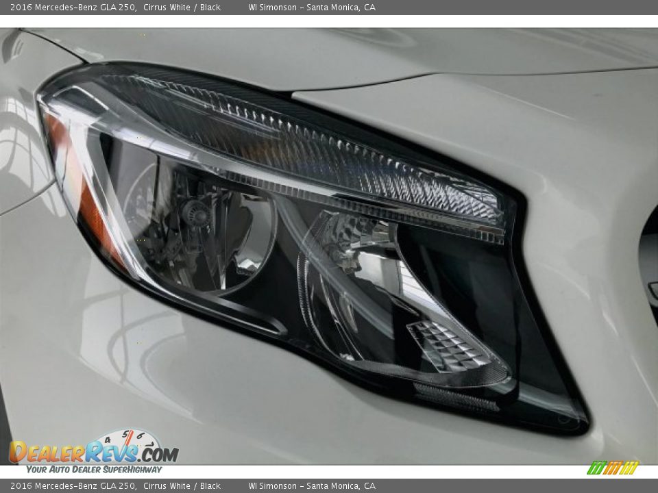 2016 Mercedes-Benz GLA 250 Cirrus White / Black Photo #31