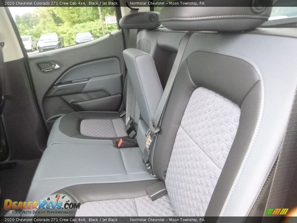 Rear Seat of 2020 Chevrolet Colorado Z71 Crew Cab 4x4 Photo #12