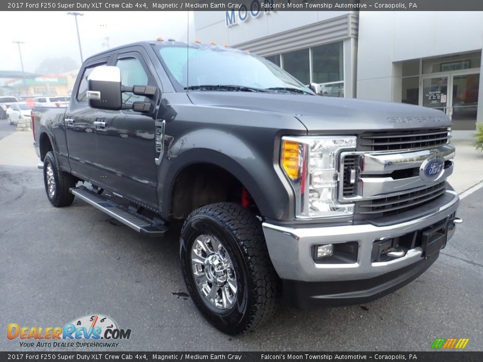 2017 Ford F250 Super Duty XLT Crew Cab 4x4 Magnetic / Medium Earth Gray Photo #8