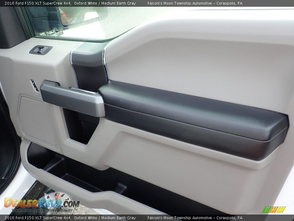 2016 Ford F150 XLT SuperCrew 4x4 Oxford White / Medium Earth Gray Photo #12