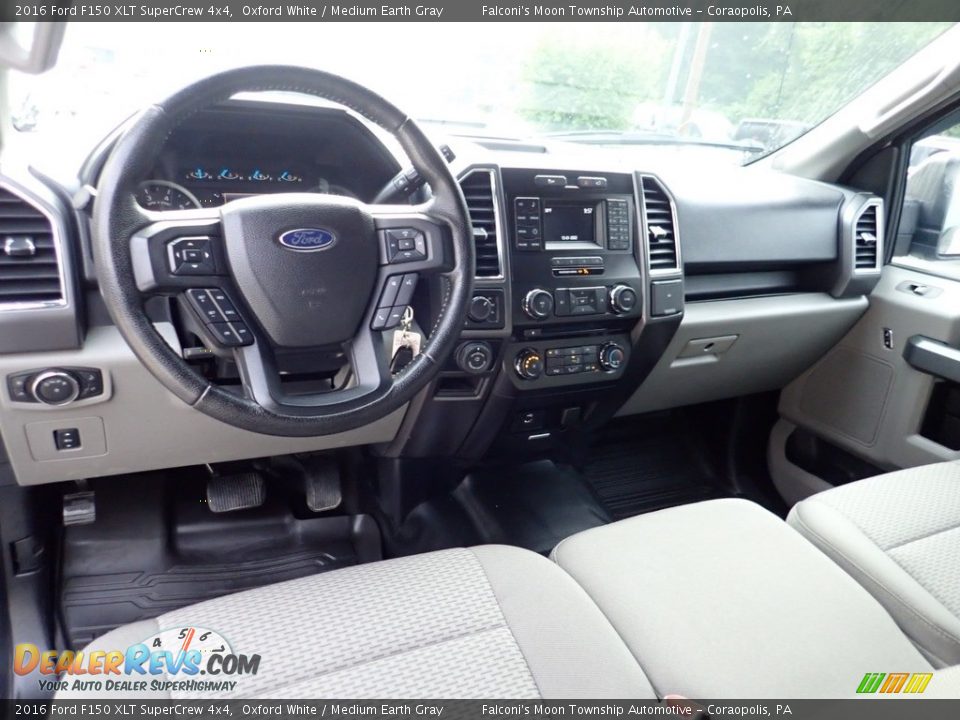 2016 Ford F150 XLT SuperCrew 4x4 Oxford White / Medium Earth Gray Photo #17