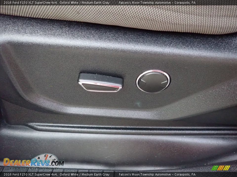 2016 Ford F150 XLT SuperCrew 4x4 Oxford White / Medium Earth Gray Photo #20