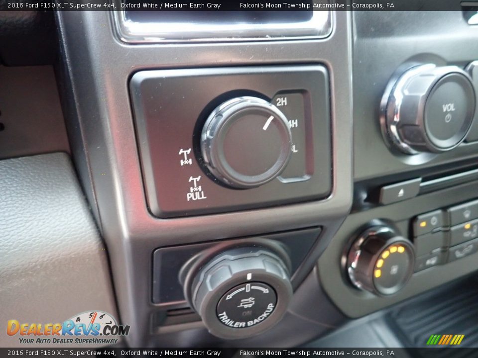 2016 Ford F150 XLT SuperCrew 4x4 Oxford White / Medium Earth Gray Photo #21