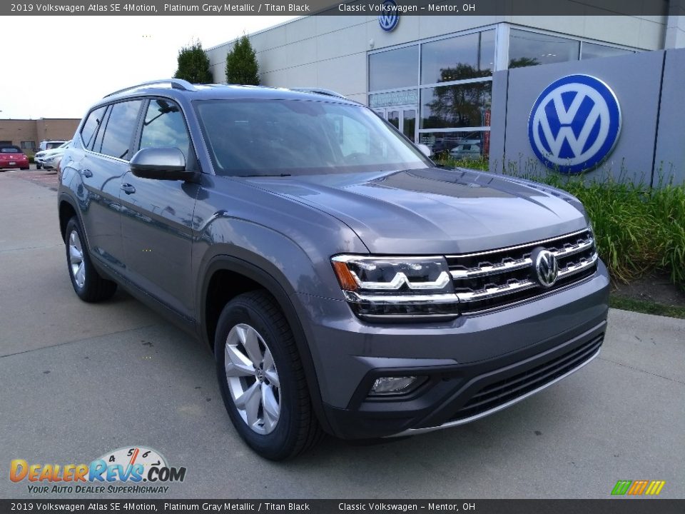 2019 Volkswagen Atlas SE 4Motion Platinum Gray Metallic / Titan Black Photo #1