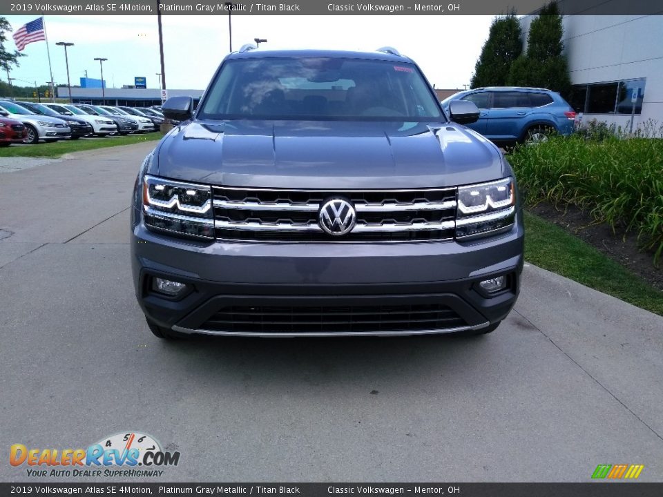 2019 Volkswagen Atlas SE 4Motion Platinum Gray Metallic / Titan Black Photo #2