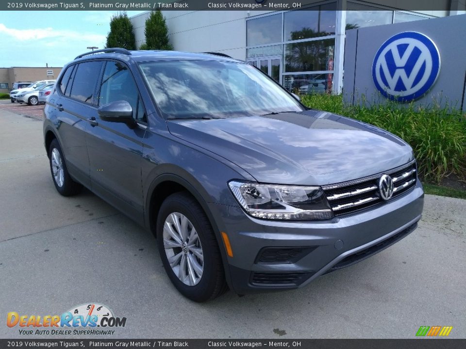 2019 Volkswagen Tiguan S Platinum Gray Metallic / Titan Black Photo #1