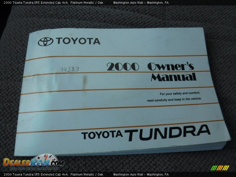 2000 Toyota Tundra SR5 Extended Cab 4x4 Platinum Metallic / Oak Photo #23