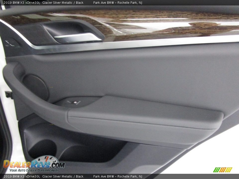 2019 BMW X3 xDrive30i Glacier Silver Metallic / Black Photo #18