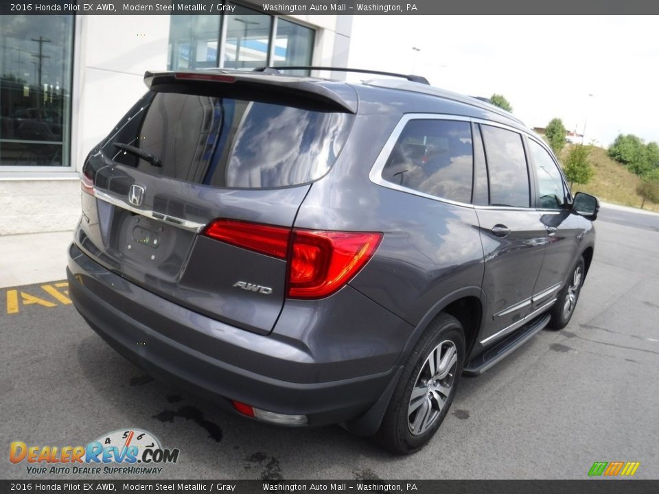 2016 Honda Pilot EX AWD Modern Steel Metallic / Gray Photo #10