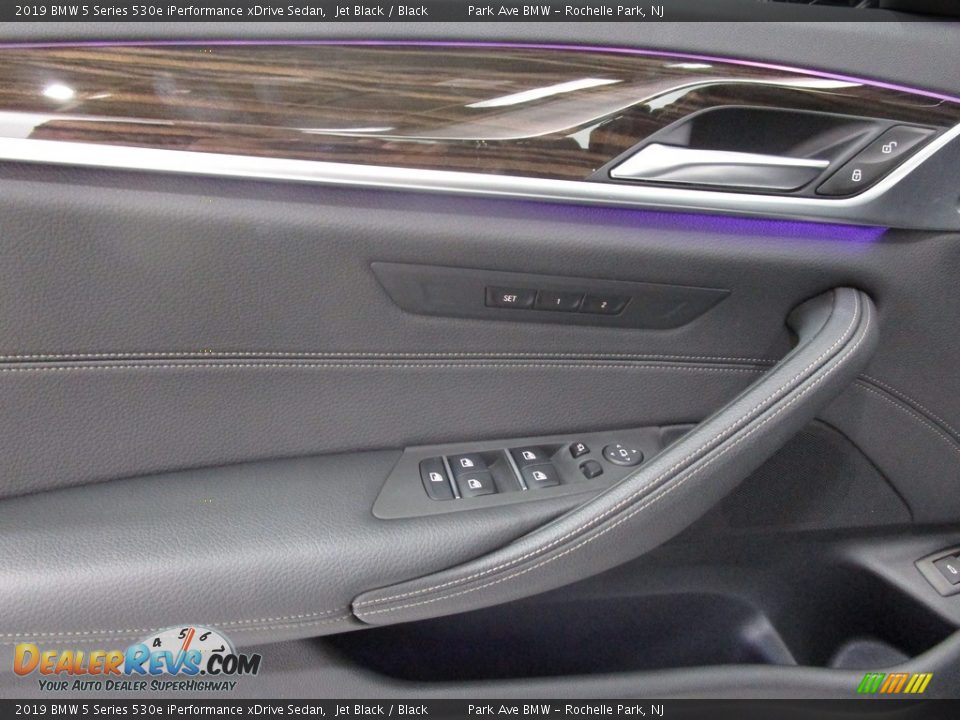 2019 BMW 5 Series 530e iPerformance xDrive Sedan Jet Black / Black Photo #7