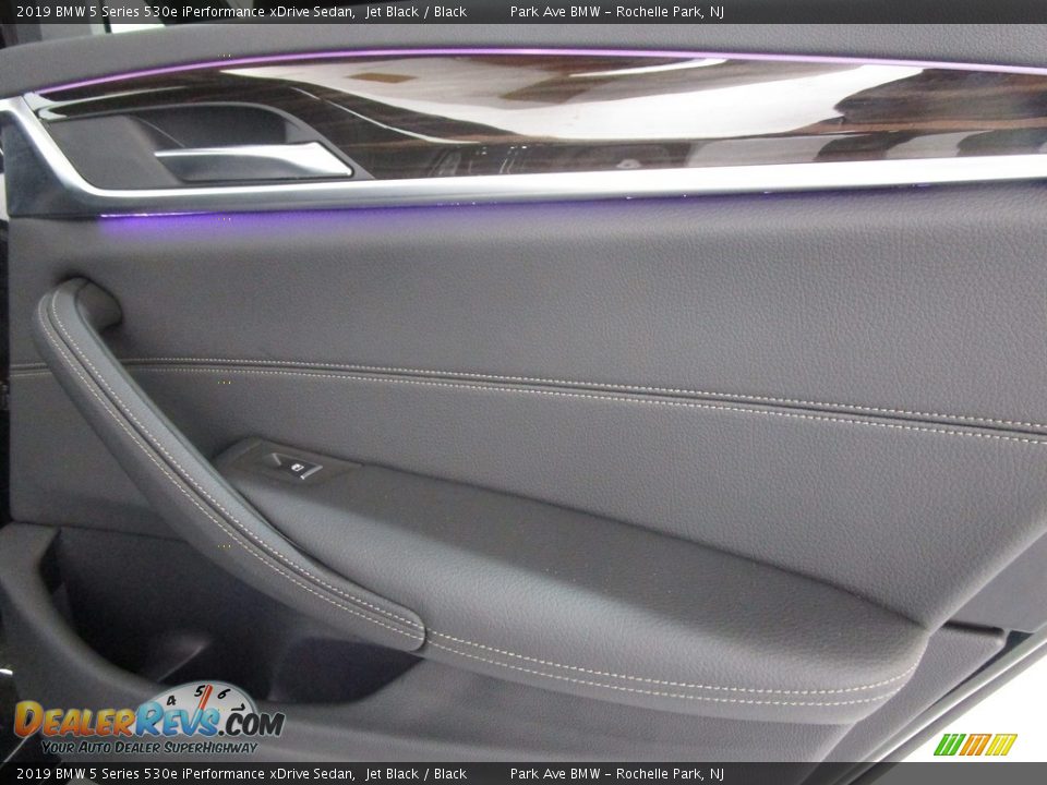 2019 BMW 5 Series 530e iPerformance xDrive Sedan Jet Black / Black Photo #16