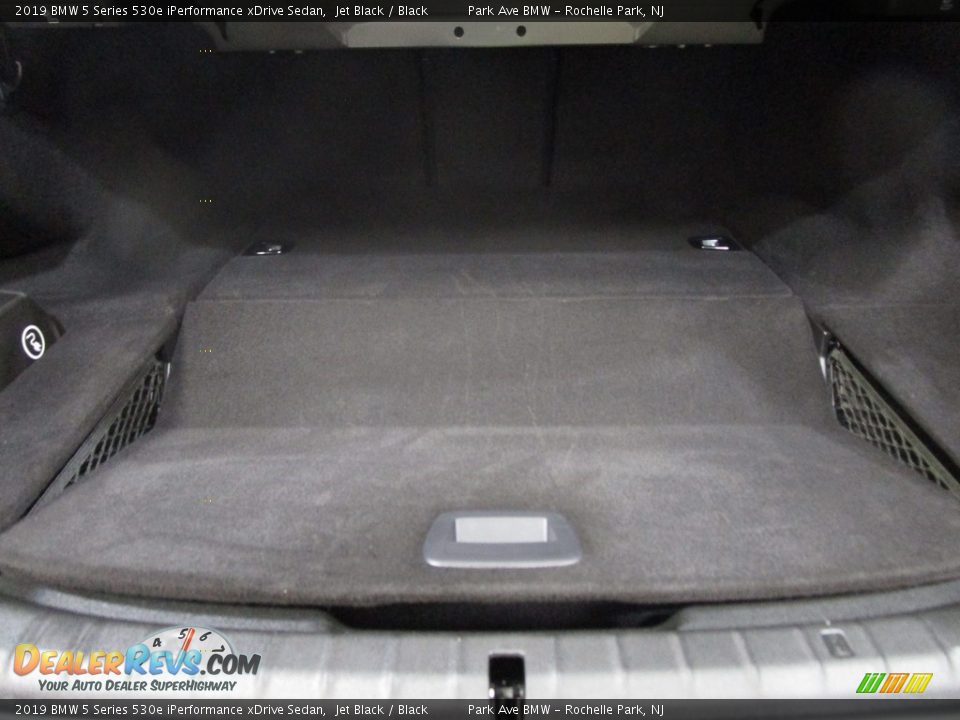 2019 BMW 5 Series 530e iPerformance xDrive Sedan Jet Black / Black Photo #20