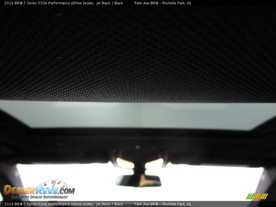 2019 BMW 5 Series 530e iPerformance xDrive Sedan Jet Black / Black Photo #21