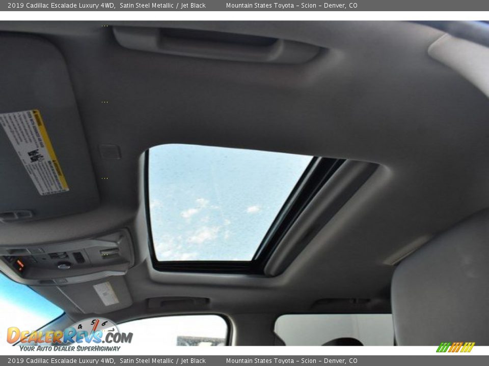 2019 Cadillac Escalade Luxury 4WD Satin Steel Metallic / Jet Black Photo #10