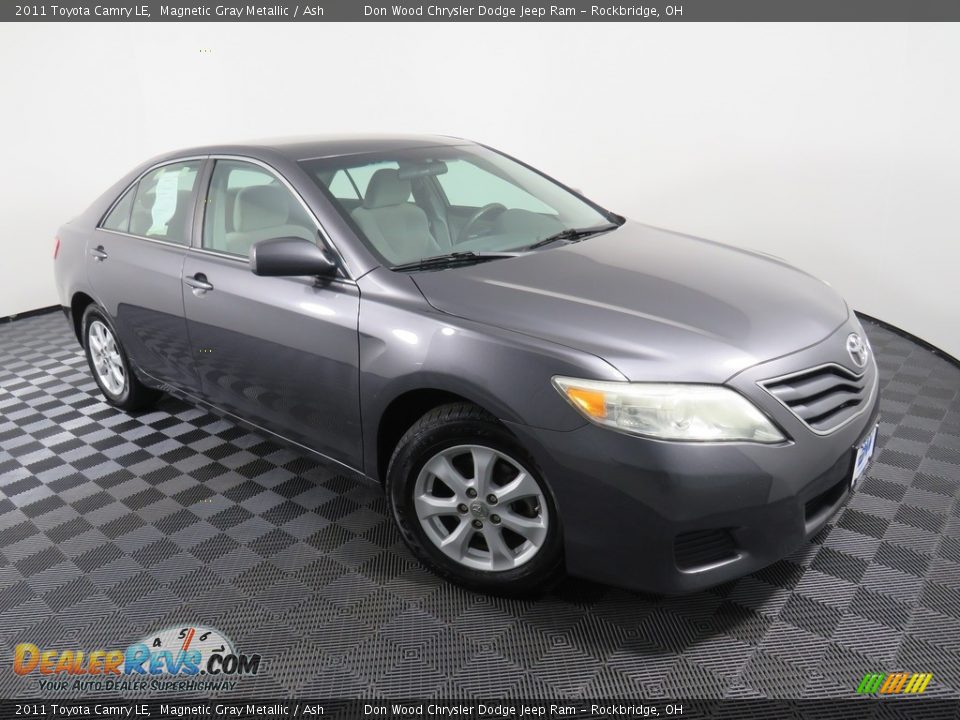 2011 Toyota Camry LE Magnetic Gray Metallic / Ash Photo #2