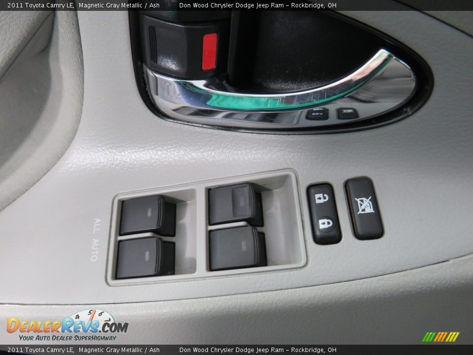 2011 Toyota Camry LE Magnetic Gray Metallic / Ash Photo #18