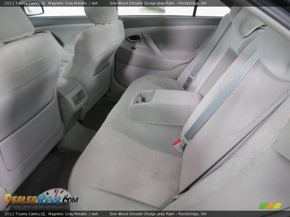 2011 Toyota Camry LE Magnetic Gray Metallic / Ash Photo #24