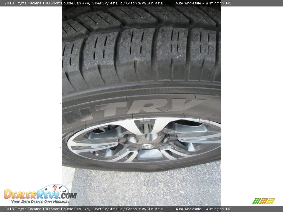2018 Toyota Tacoma TRD Sport Double Cab 4x4 Silver Sky Metallic / Graphite w/Gun Metal Photo #10
