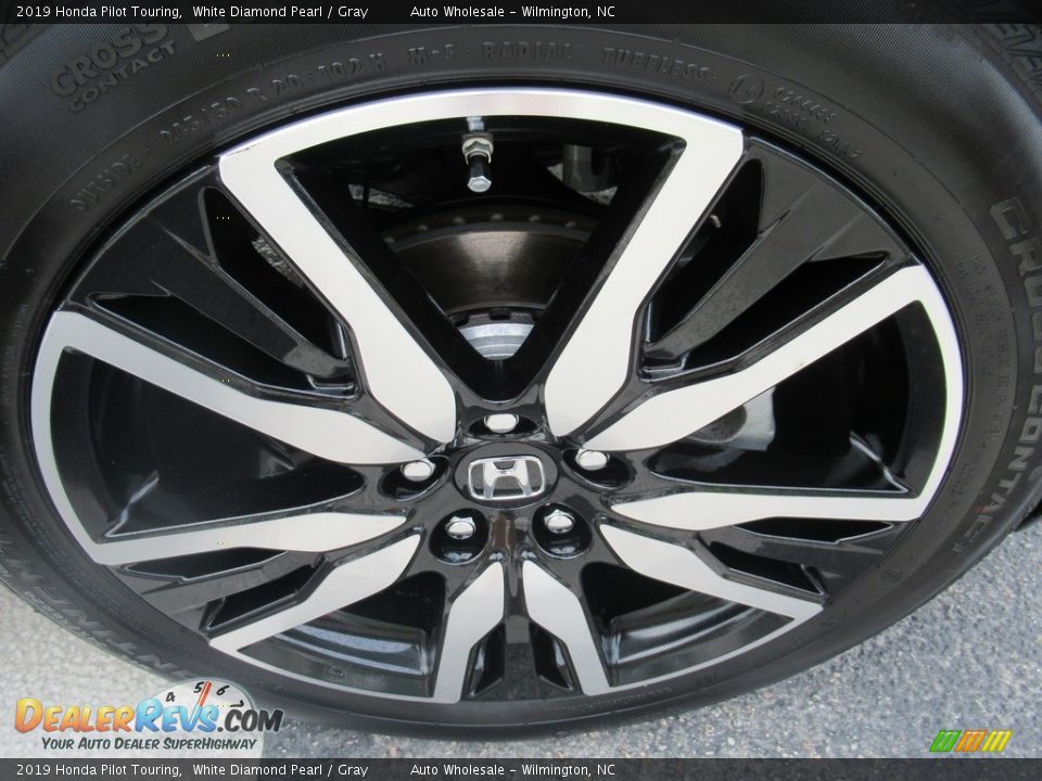 2019 Honda Pilot Touring White Diamond Pearl / Gray Photo #7