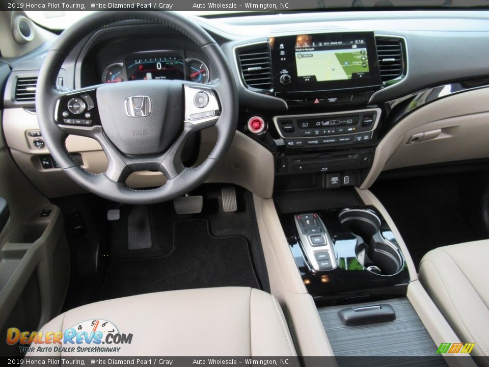 2019 Honda Pilot Touring White Diamond Pearl / Gray Photo #14