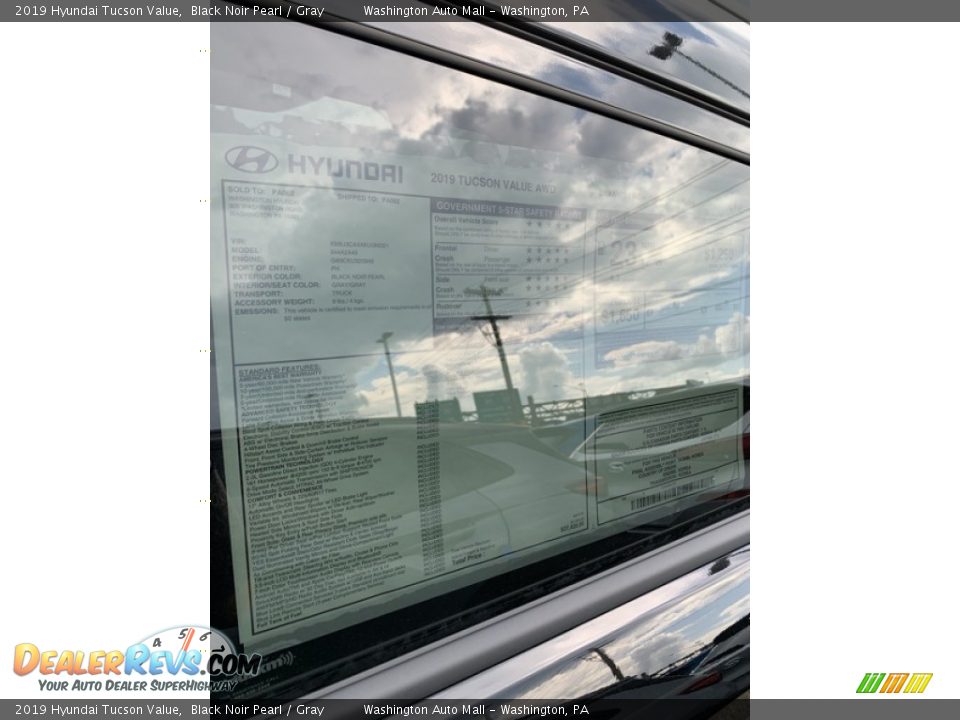 2019 Hyundai Tucson Value Black Noir Pearl / Gray Photo #16