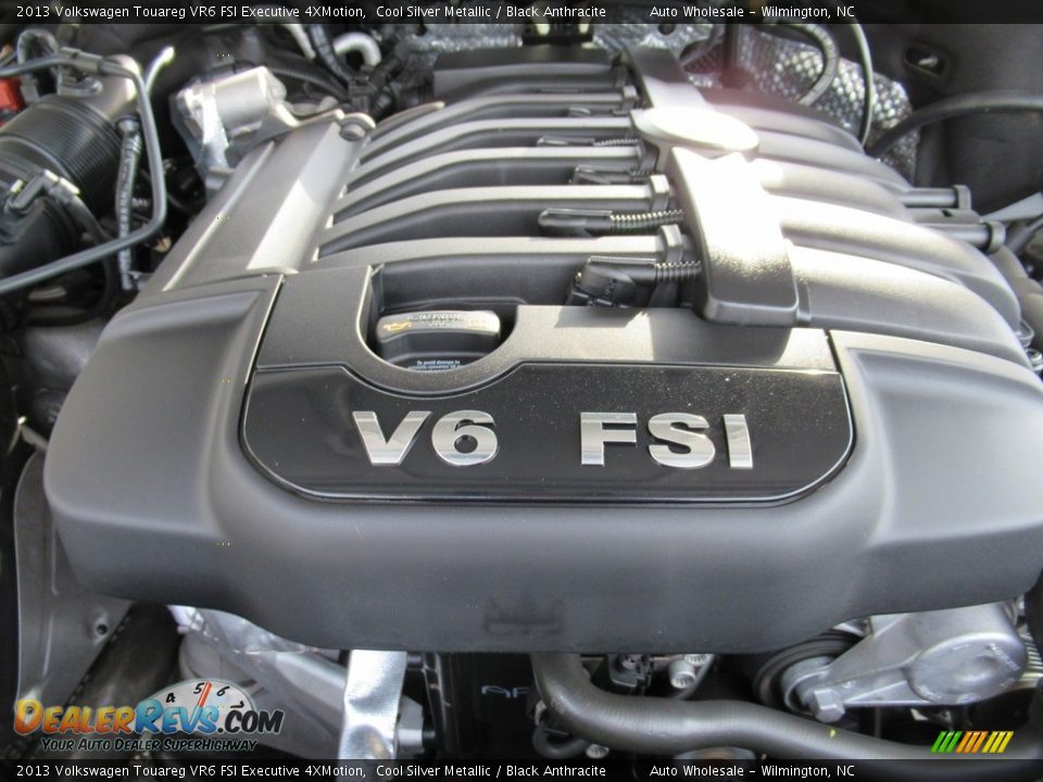 2013 Volkswagen Touareg VR6 FSI Executive 4XMotion Cool Silver Metallic / Black Anthracite Photo #6