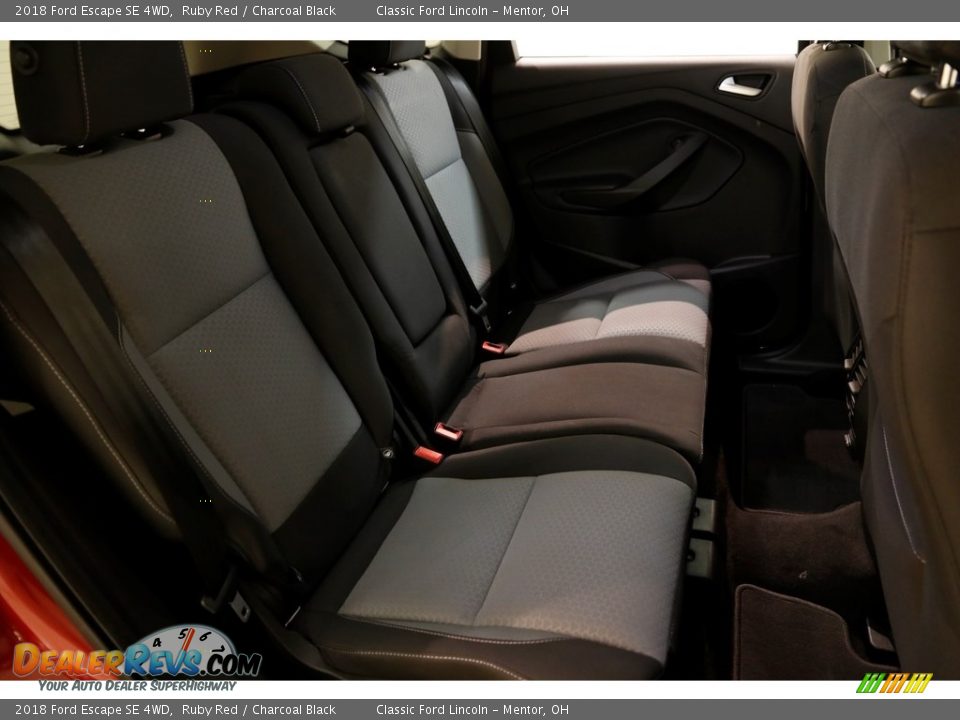 2018 Ford Escape SE 4WD Ruby Red / Charcoal Black Photo #16
