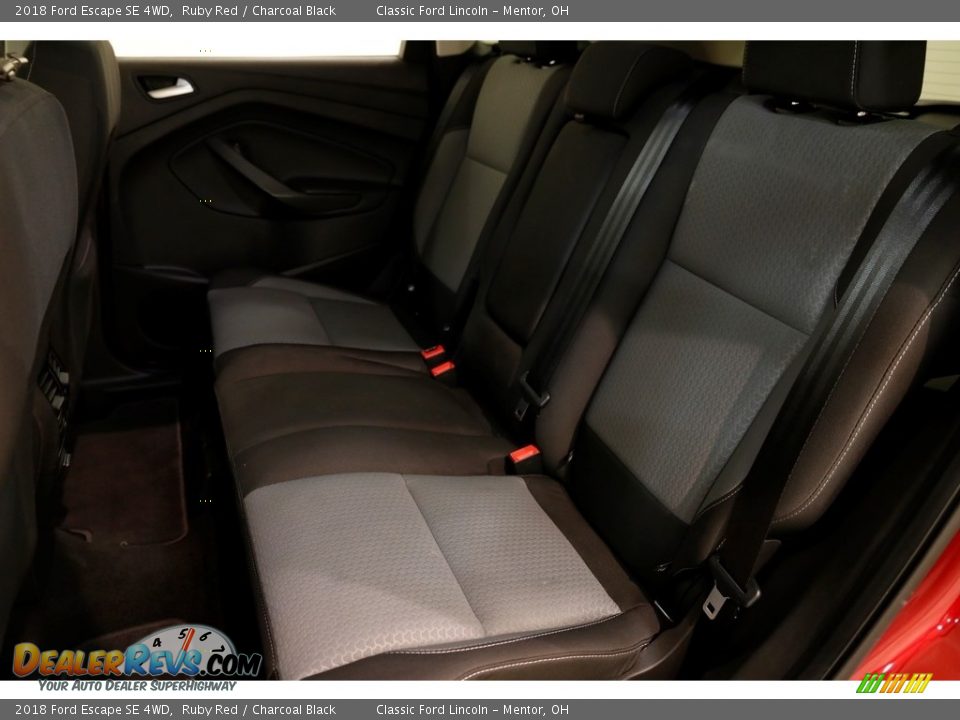2018 Ford Escape SE 4WD Ruby Red / Charcoal Black Photo #17