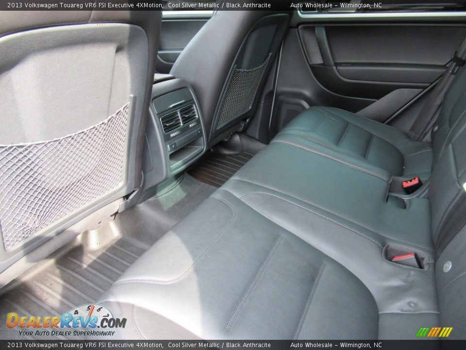 2013 Volkswagen Touareg VR6 FSI Executive 4XMotion Cool Silver Metallic / Black Anthracite Photo #10