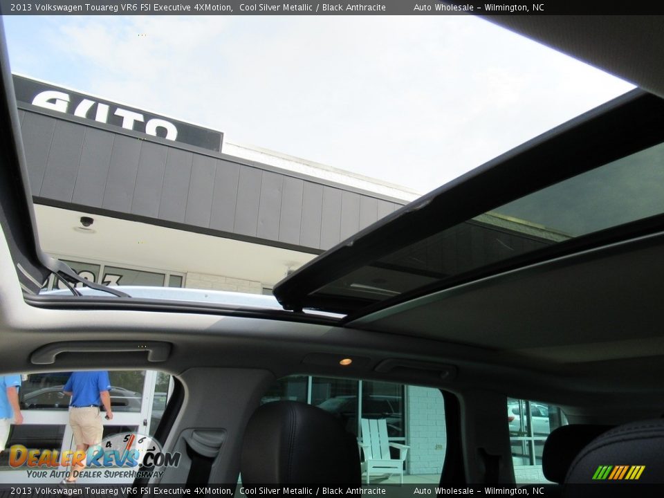 2013 Volkswagen Touareg VR6 FSI Executive 4XMotion Cool Silver Metallic / Black Anthracite Photo #13