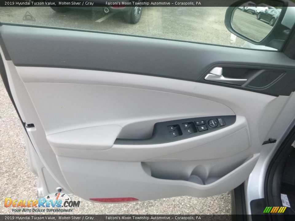 2019 Hyundai Tucson Value Molten Silver / Gray Photo #10