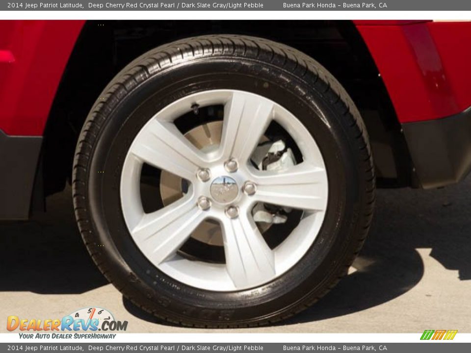 2014 Jeep Patriot Latitude Deep Cherry Red Crystal Pearl / Dark Slate Gray/Light Pebble Photo #32