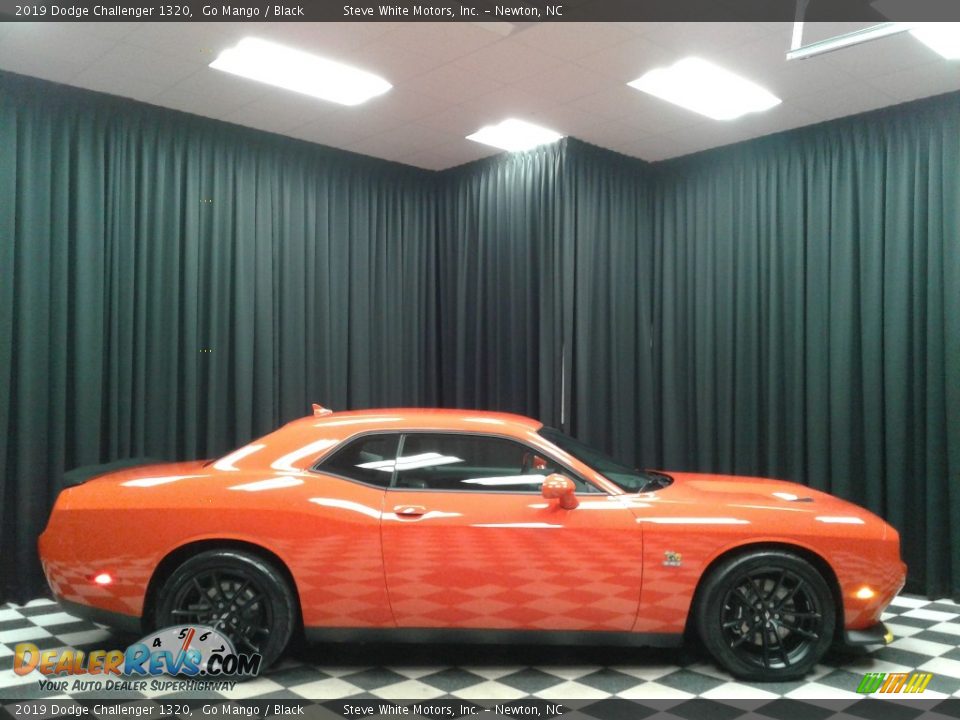 Go Mango 2019 Dodge Challenger 1320 Photo #5