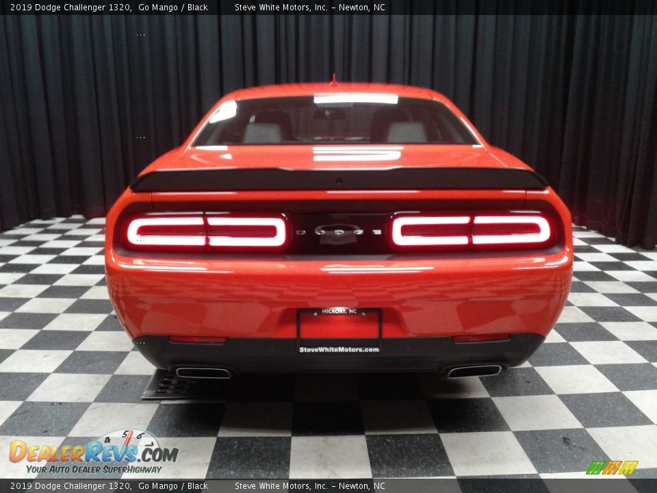 2019 Dodge Challenger 1320 Go Mango / Black Photo #7