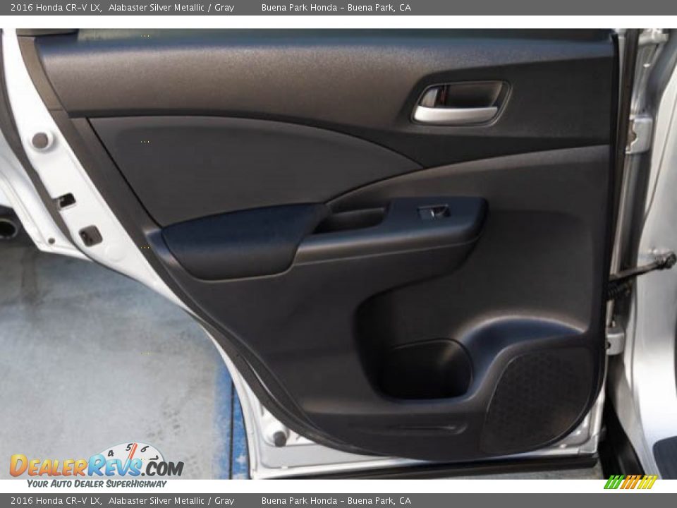 2016 Honda CR-V LX Alabaster Silver Metallic / Gray Photo #27