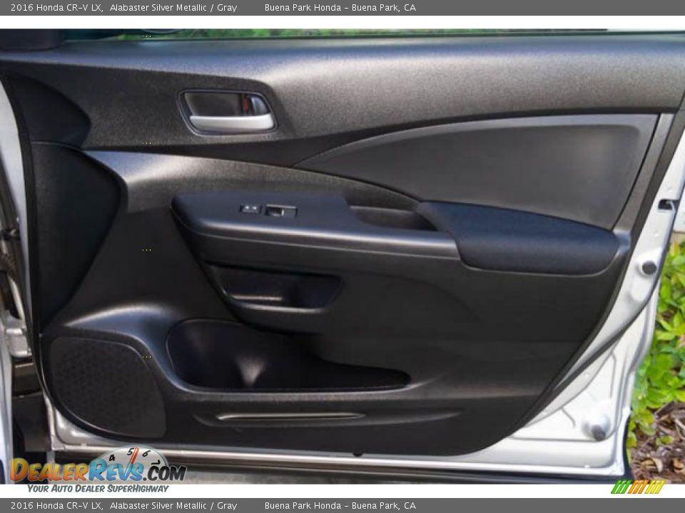 2016 Honda CR-V LX Alabaster Silver Metallic / Gray Photo #29