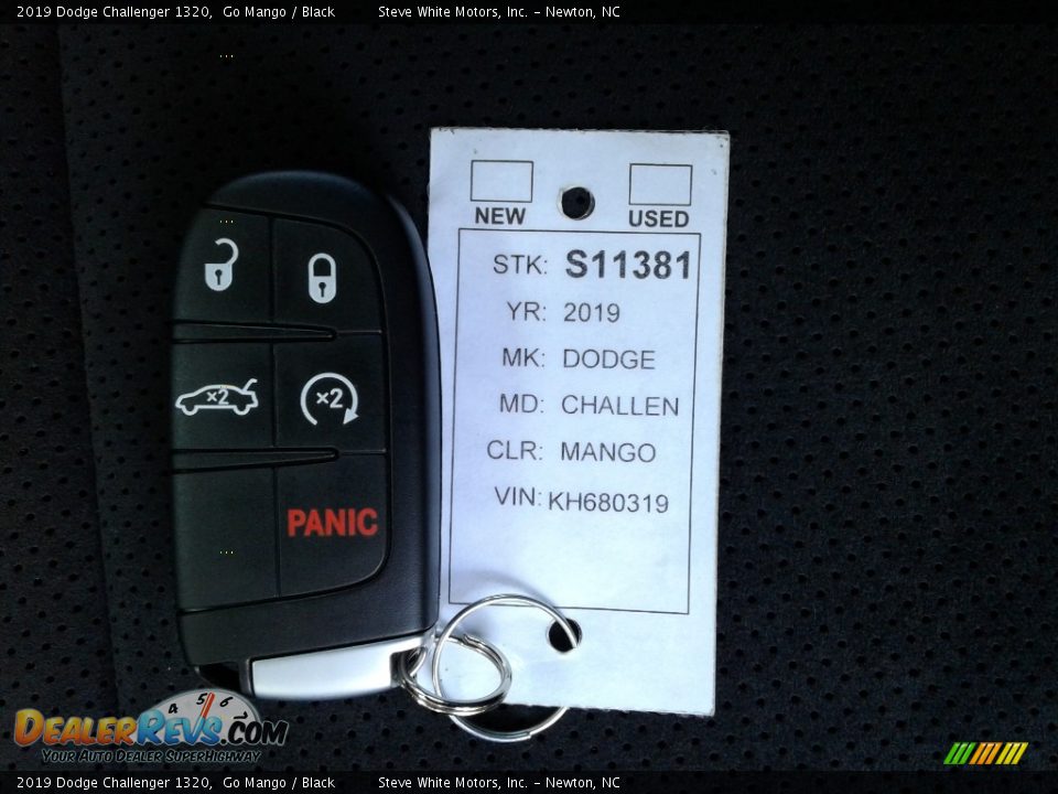 2019 Dodge Challenger 1320 Go Mango / Black Photo #32