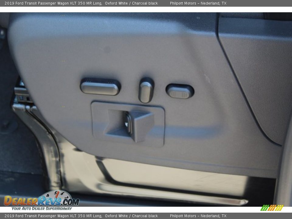 2019 Ford Transit Passenger Wagon XLT 350 MR Long Oxford White / Charcoal black Photo #11