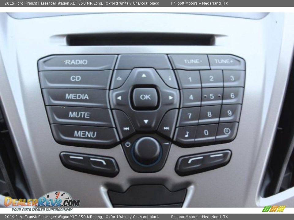 2019 Ford Transit Passenger Wagon XLT 350 MR Long Oxford White / Charcoal black Photo #16