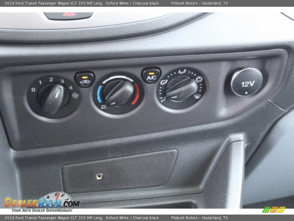 2019 Ford Transit Passenger Wagon XLT 350 MR Long Oxford White / Charcoal black Photo #17
