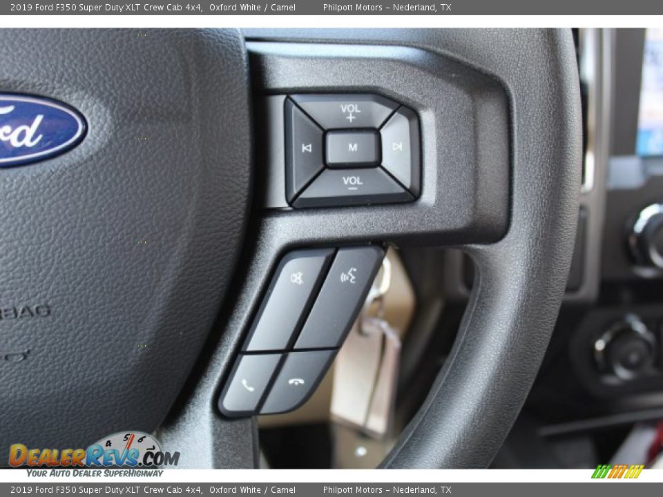 2019 Ford F350 Super Duty XLT Crew Cab 4x4 Oxford White / Camel Photo #14