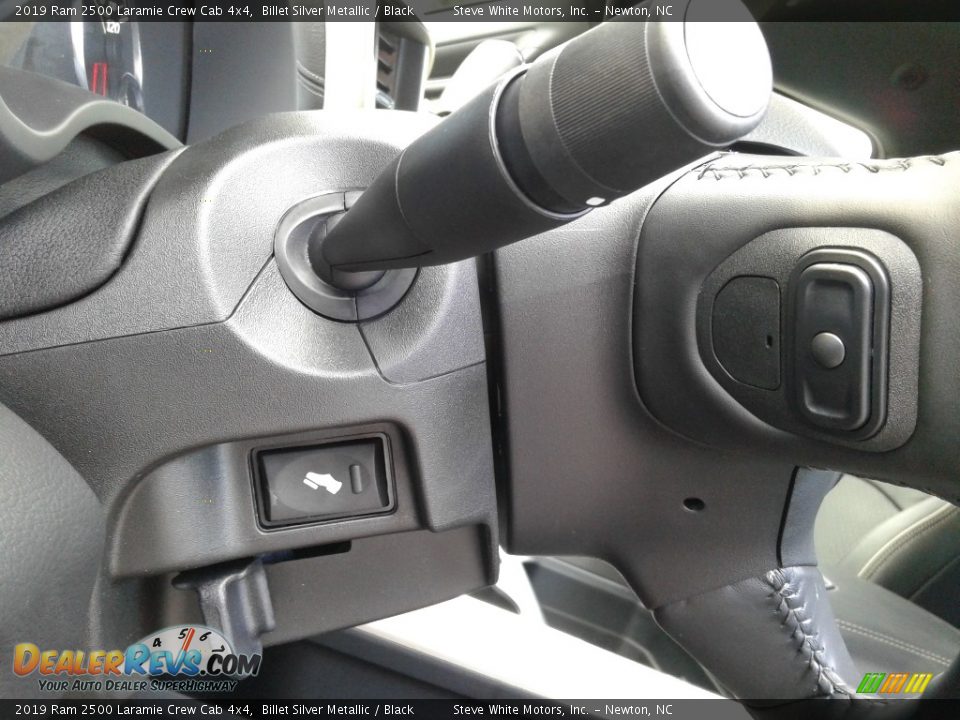 2019 Ram 2500 Laramie Crew Cab 4x4 Steering Wheel Photo #17