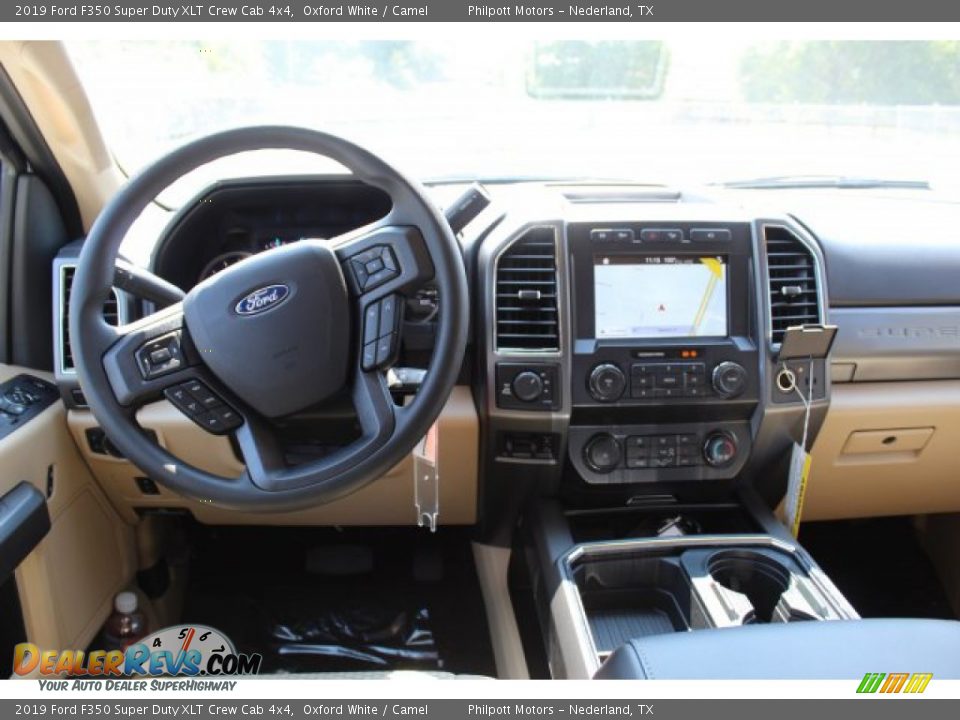 2019 Ford F350 Super Duty XLT Crew Cab 4x4 Oxford White / Camel Photo #24