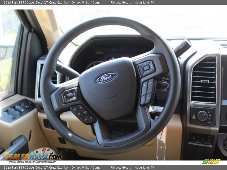 2019 Ford F350 Super Duty XLT Crew Cab 4x4 Oxford White / Camel Photo #25