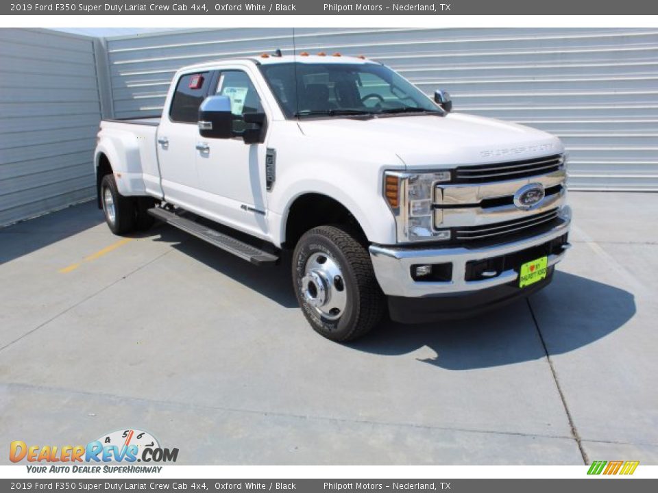 2019 Ford F350 Super Duty Lariat Crew Cab 4x4 Oxford White / Black Photo #2