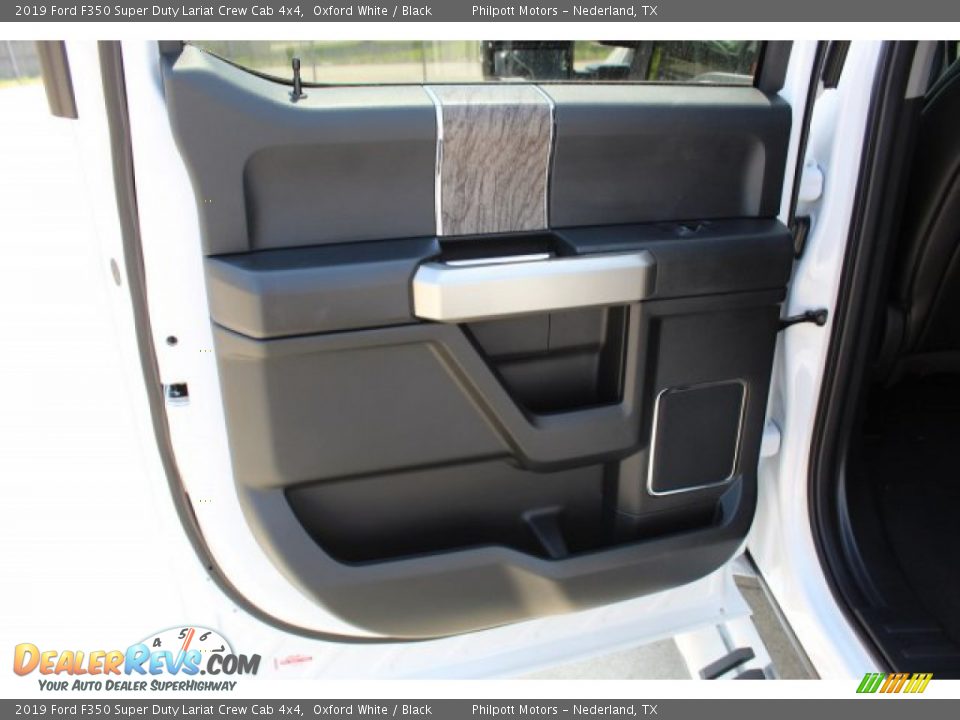 2019 Ford F350 Super Duty Lariat Crew Cab 4x4 Oxford White / Black Photo #19