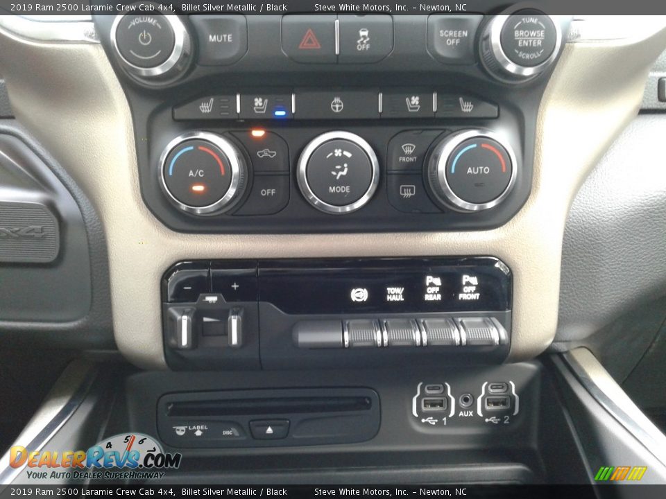Controls of 2019 Ram 2500 Laramie Crew Cab 4x4 Photo #29