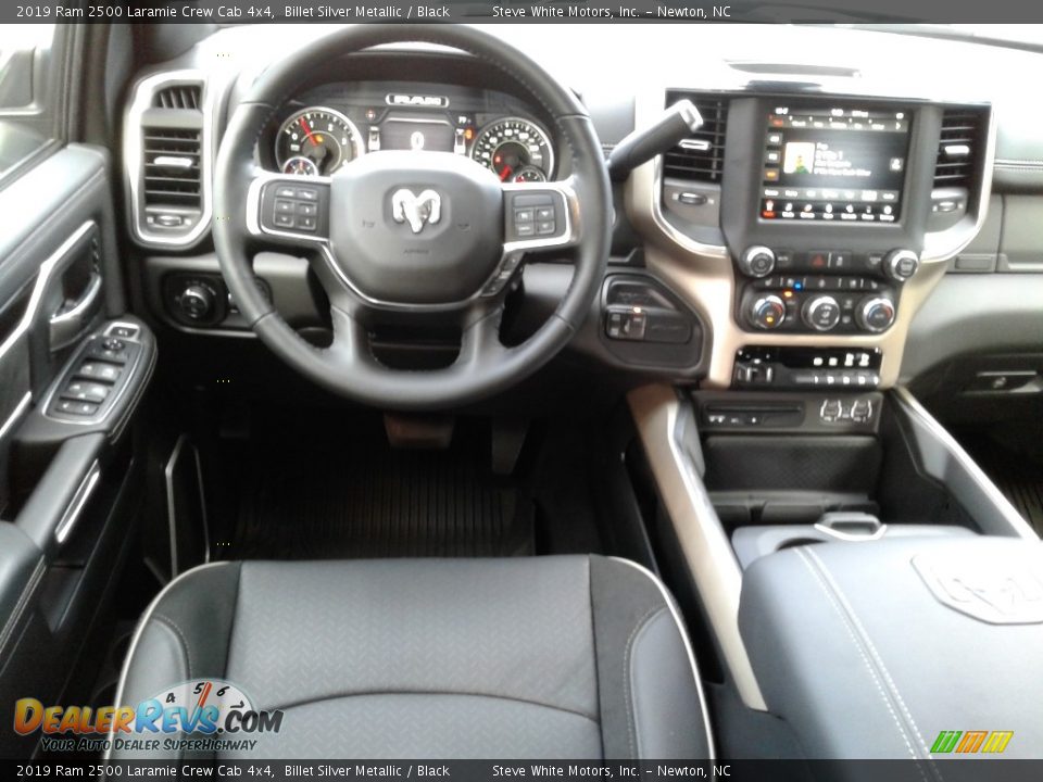 Dashboard of 2019 Ram 2500 Laramie Crew Cab 4x4 Photo #32