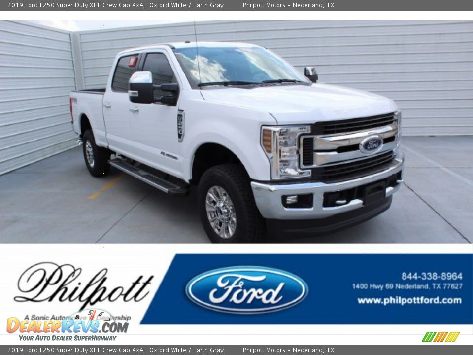 2019 Ford F250 Super Duty XLT Crew Cab 4x4 Oxford White / Earth Gray Photo #1